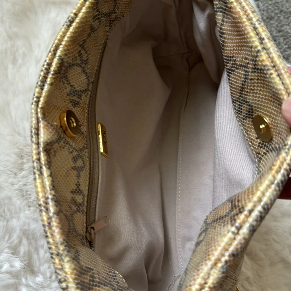 Cache Snake-Print Shoulder Bag in Beige Brown with Gold Chain